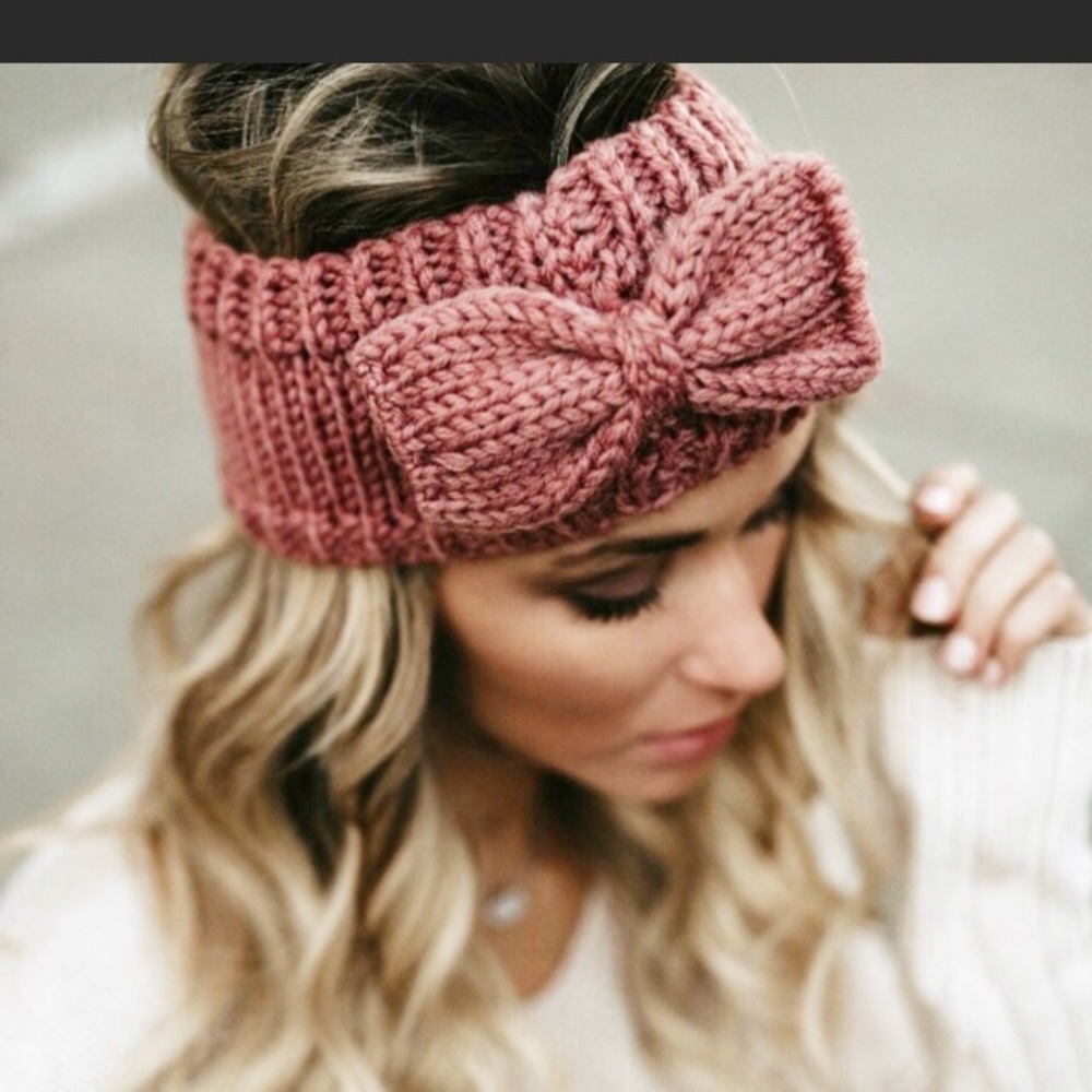Rose bow cable knit headband 🎀