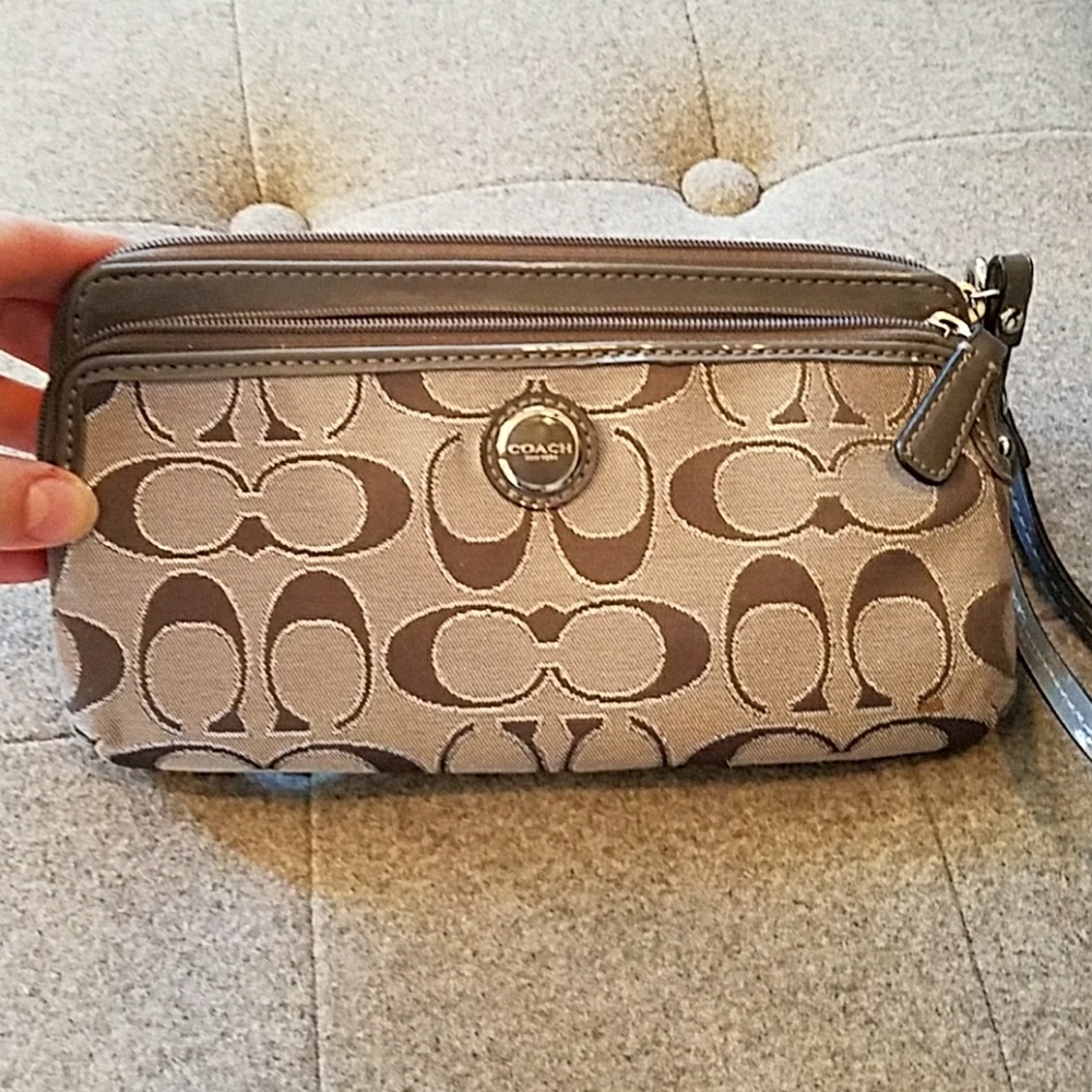 Coach wallet/clutch