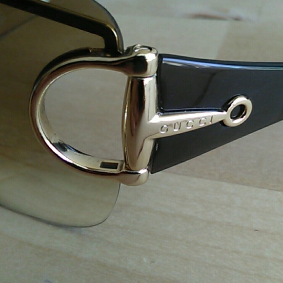 GUCCI sunglasses main image 5