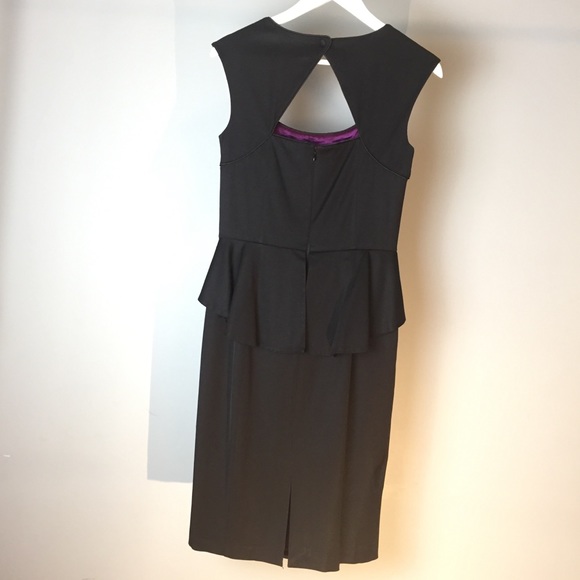 Stylish Classic Cut Black Dress - Picture 2 of 6
