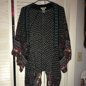 Flying Tomato Patterned Kimono