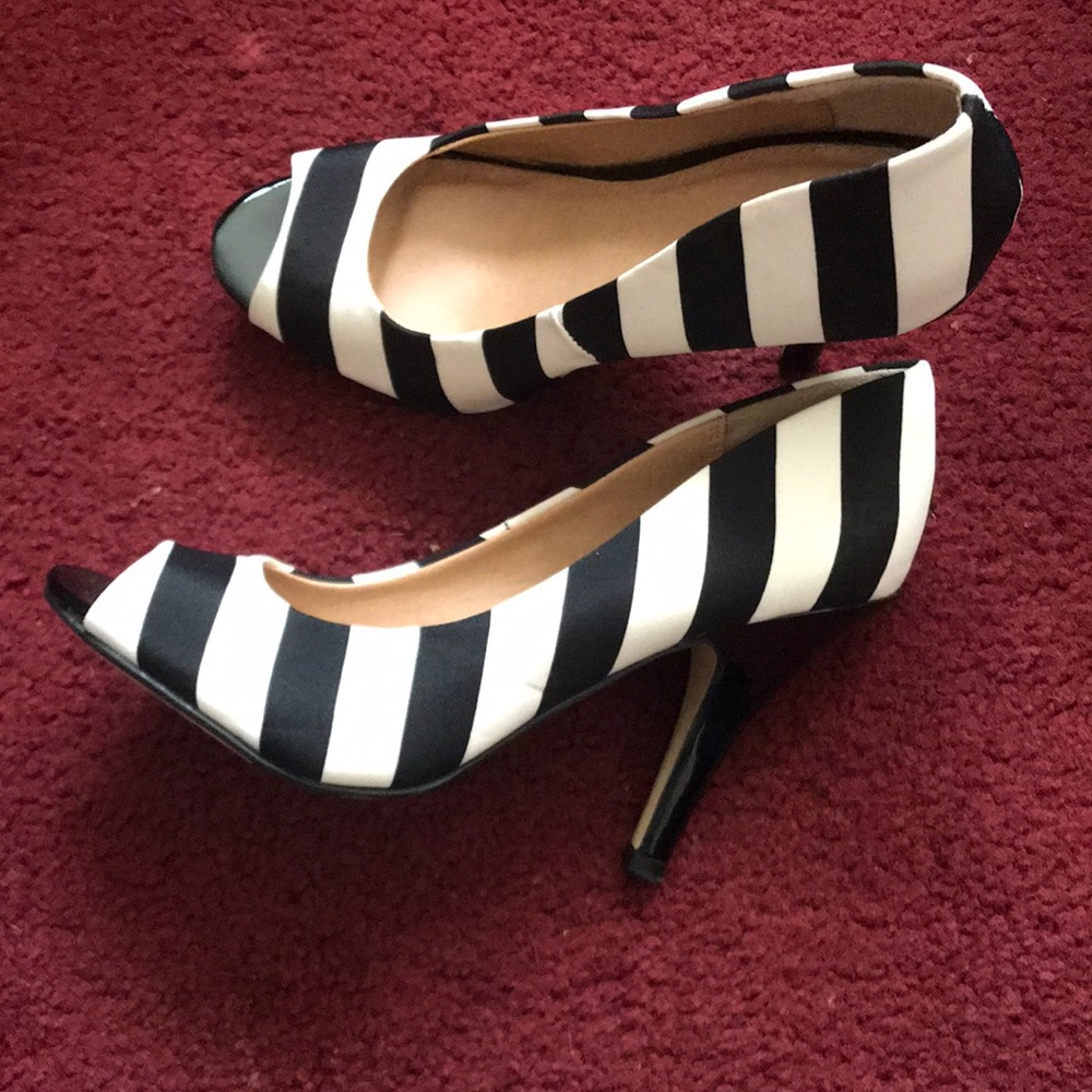 Black and white stripped heels