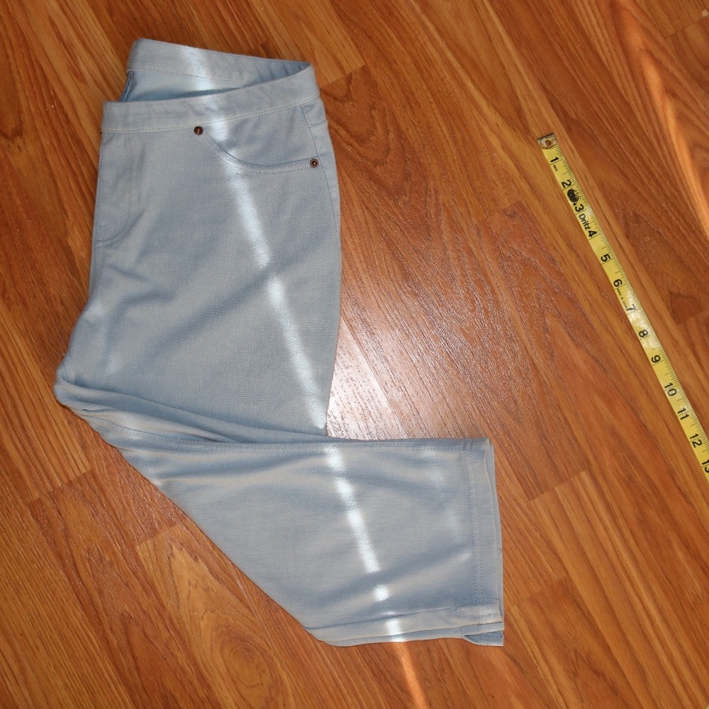 Sky Blue Capri Jeggins