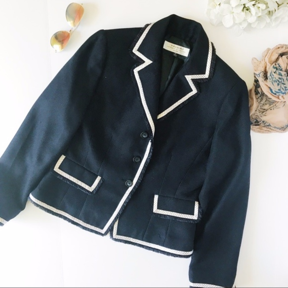 Tahari petite Blazer