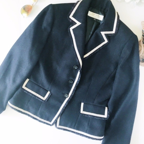 Tahari petite Blazer - Picture 3 of 3