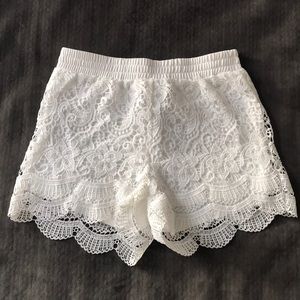 Stella Luce White Lace Shorts Elastic Waist