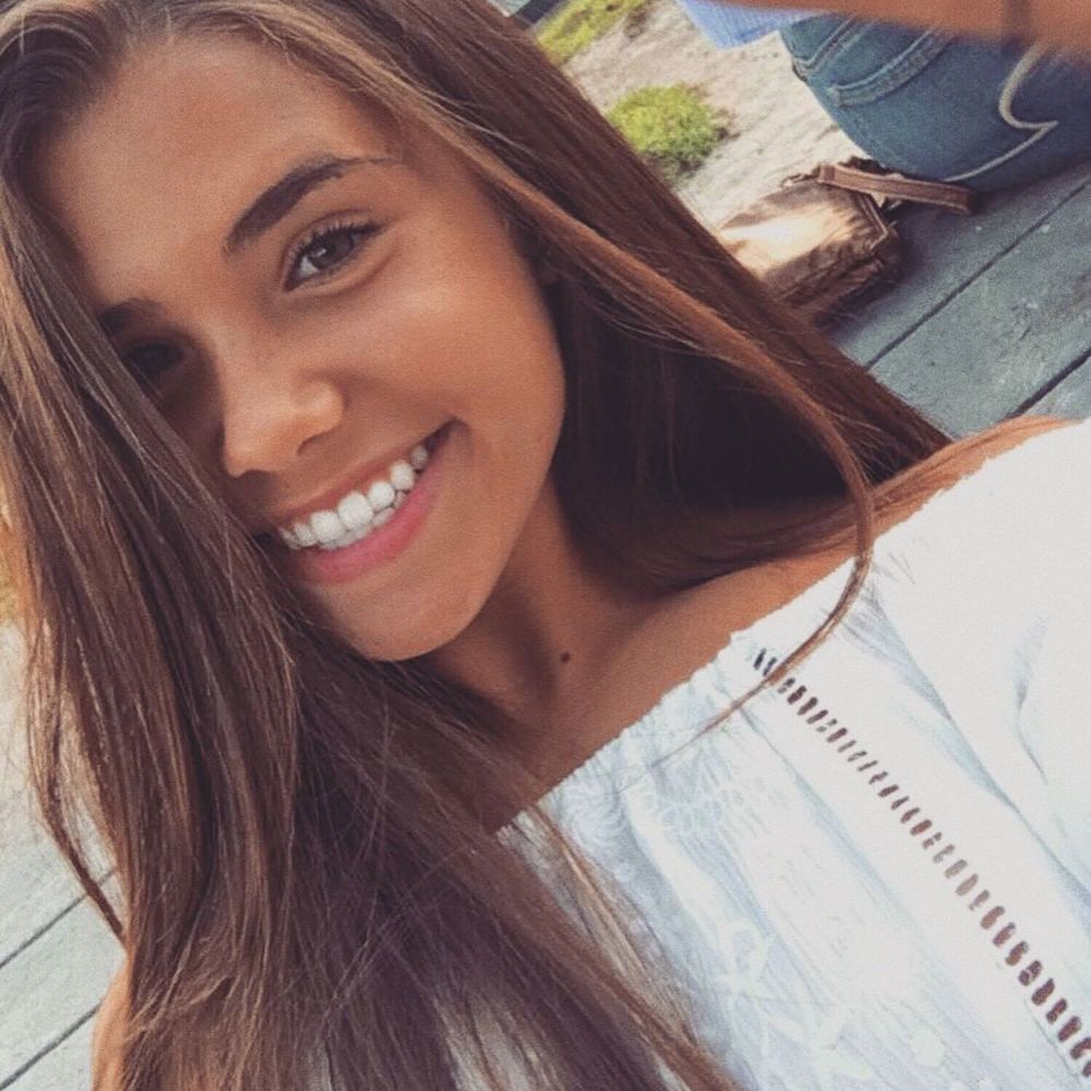 Meet your Posher, Nessa