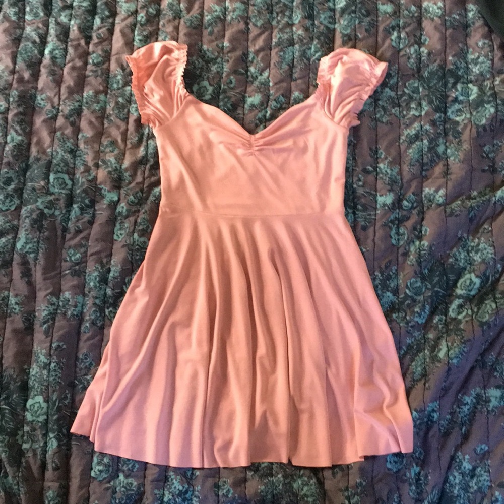 Flirty pink babydoll dress Kimchi Blue M
