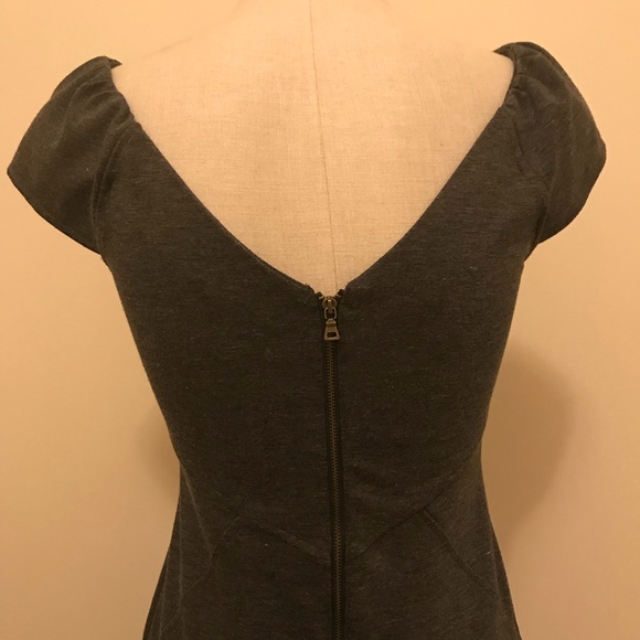 GAP Dress - Picture 4 of 8