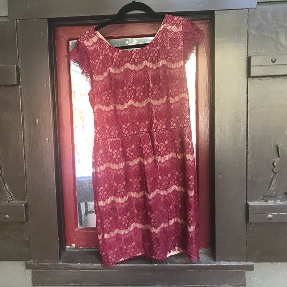 Wine colored holiday dress! - Picture 2 of 3