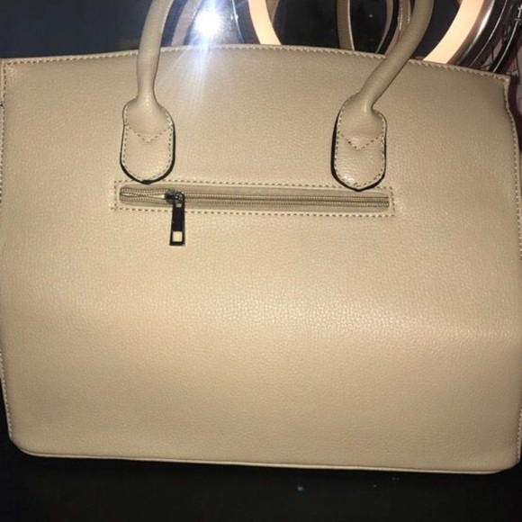 Purse - Picture 2 of 4