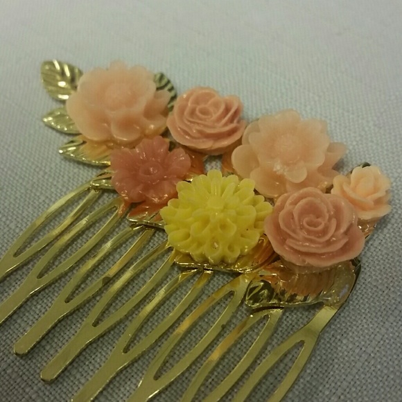 Flowers Statement Comb Hair Clip main image 4
