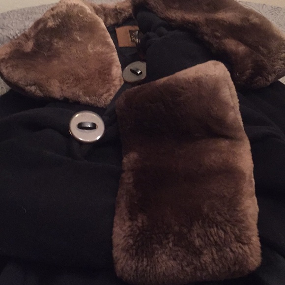 Cashmere Swing Coat with Fur Trim - Picture 4 of 6