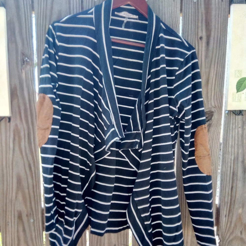 E2 clothing Asymmetric Cardigan