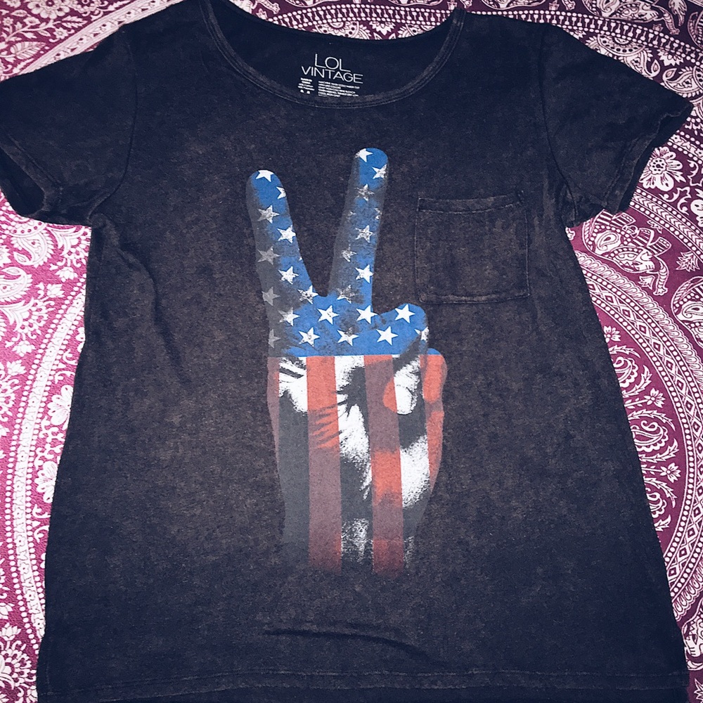 American Flap peace sign vintage shirt