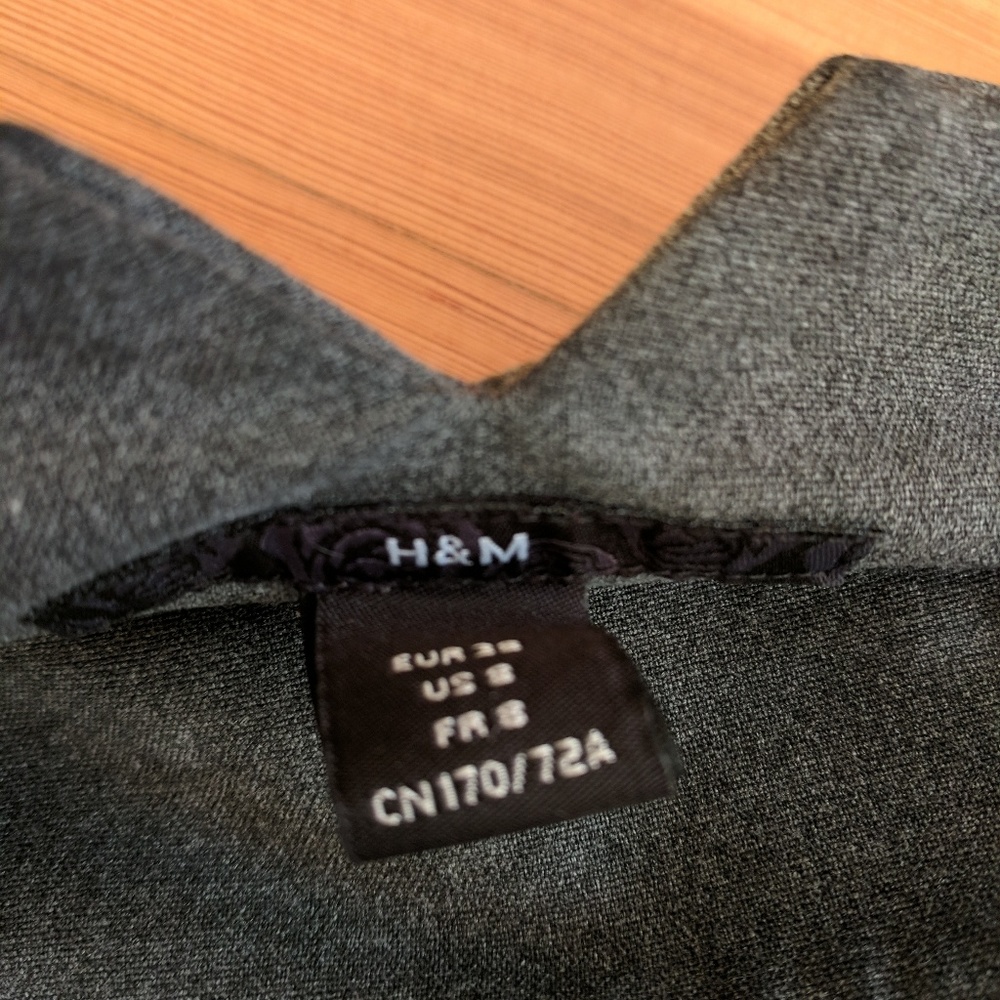 Grey pencil skirt by H&M - Picture 3 of 3