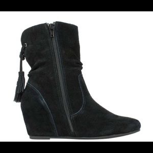 White mountain suede wedge boots