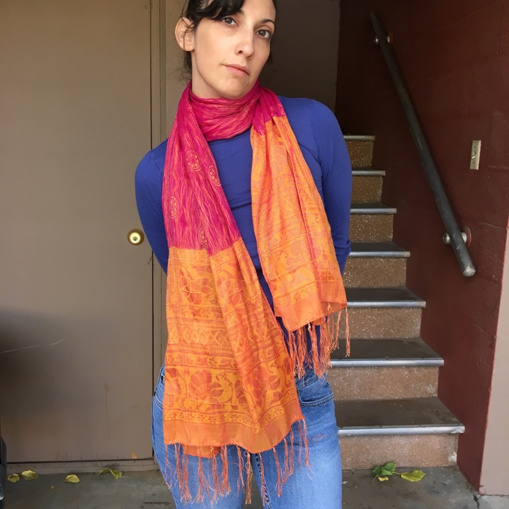 Floral Woven Metallic Gold/Pink Fringed Scarf