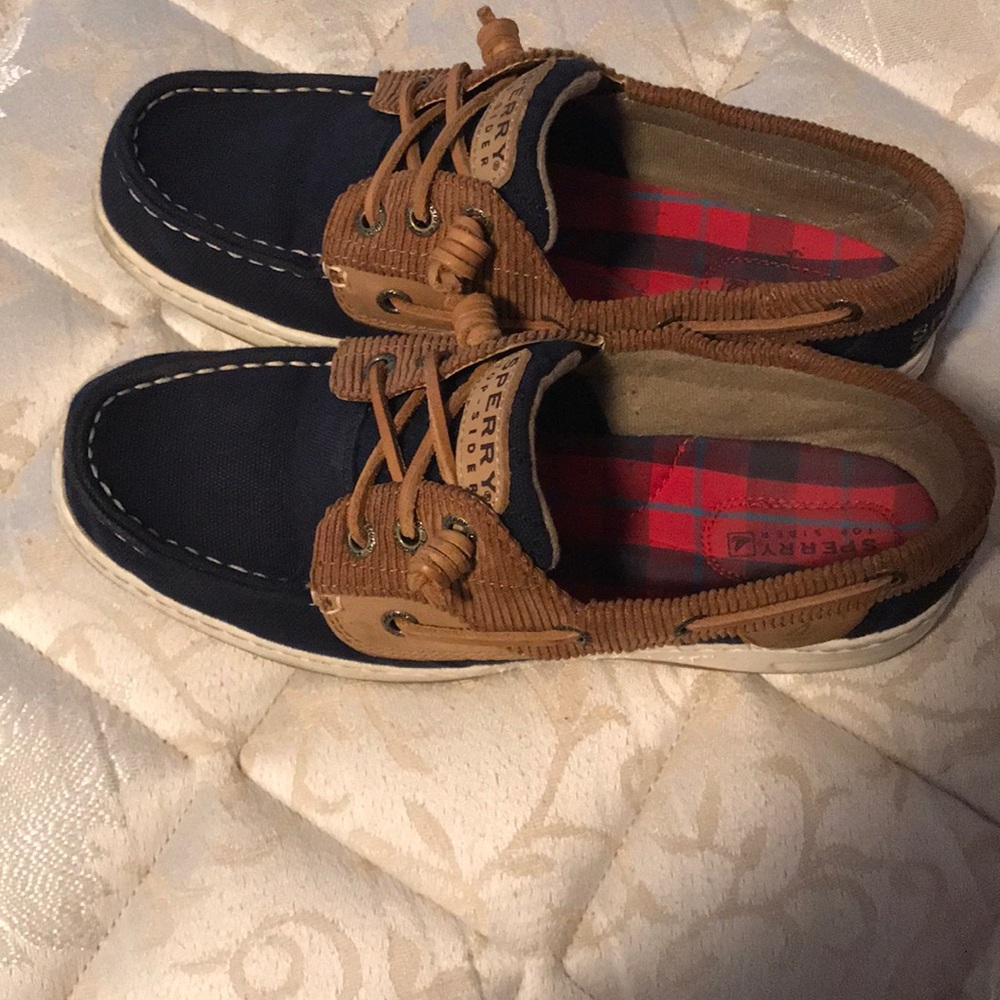 Sperry boat shoes