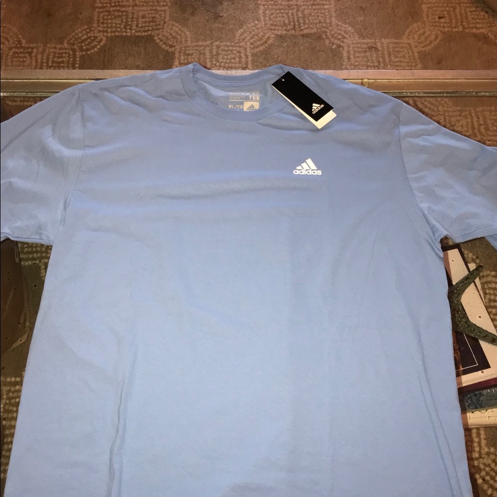 Women’s Adidas light blue T-shirt XL