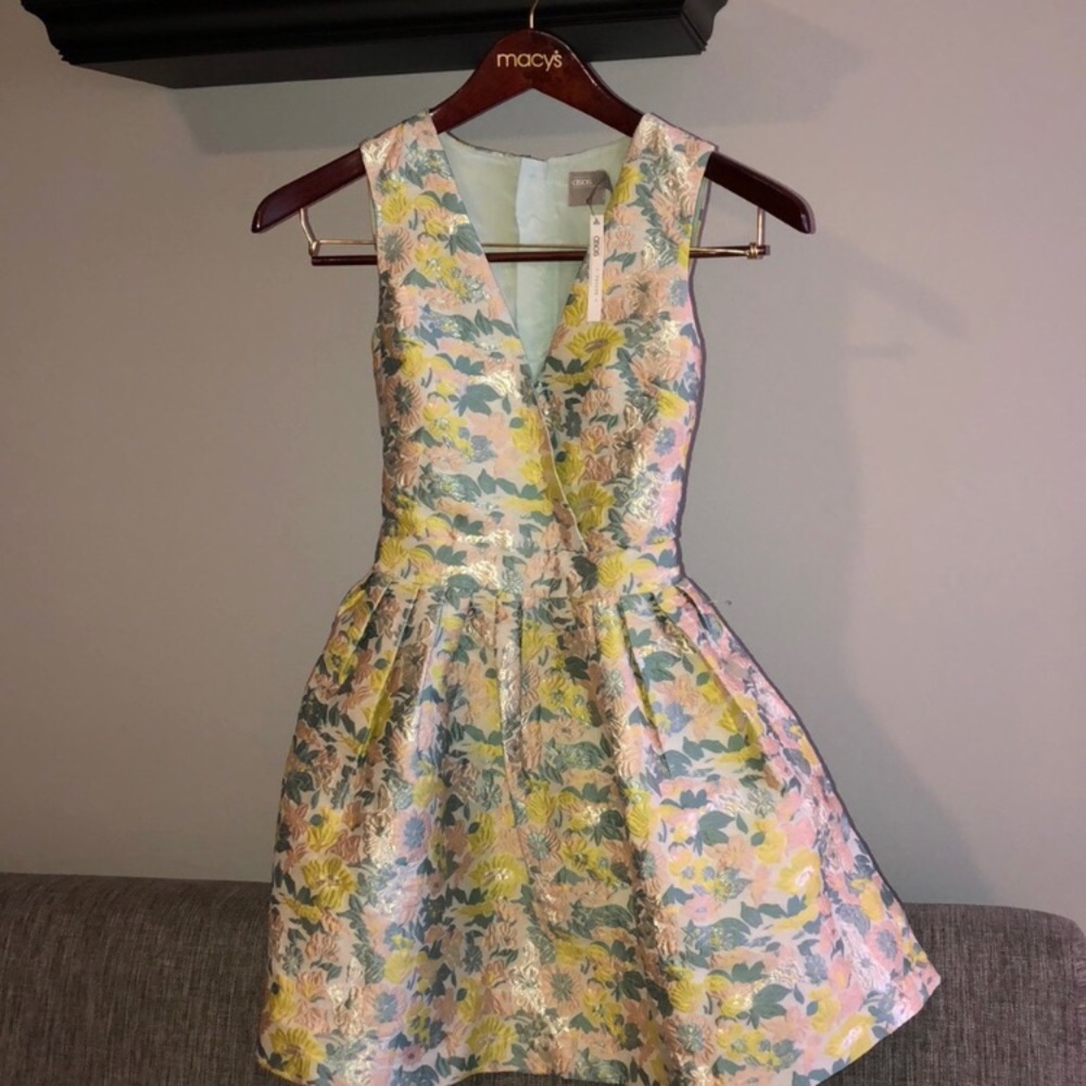 Asos open back dress 00P