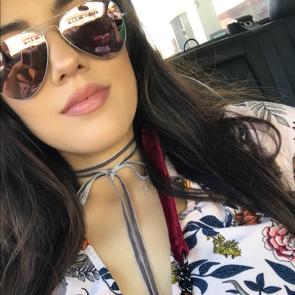 Meet your Posher, Mia - Picture 5 of 6