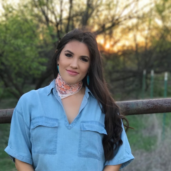 Meet your Posher, Mia - Picture 6 of 6