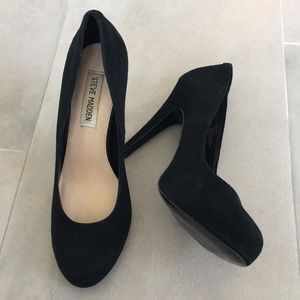 Steve Madden Black Velvet Pumps Size 8