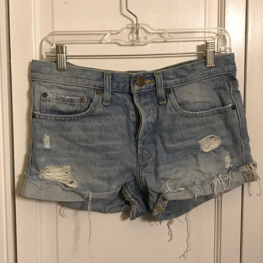 BDG boyfriend shorts size 24