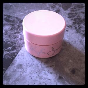 KYLIE JENNER QUEEN LOOSE HIGHLIGHTER