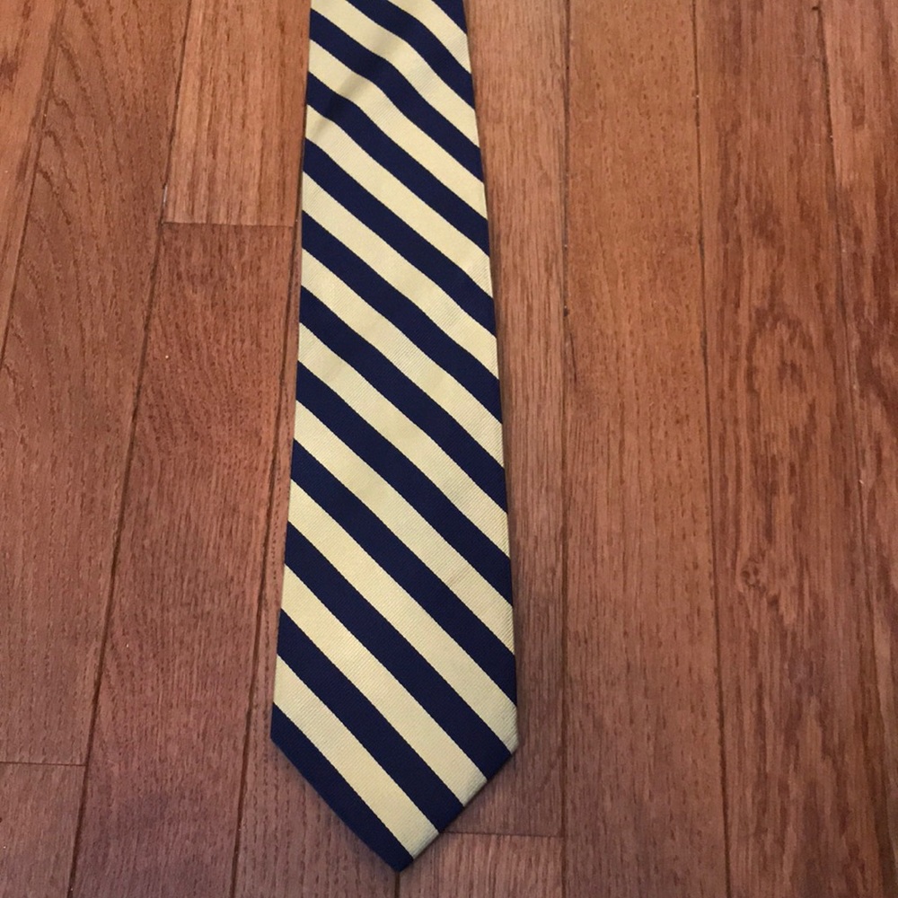 Brooks Brothers tie