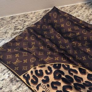 Louis Vuitton Scarf