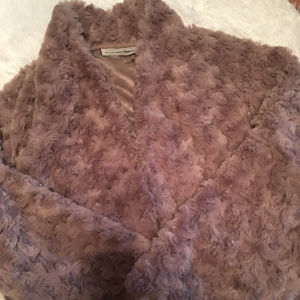 Beautiful mauve rose half jacket.