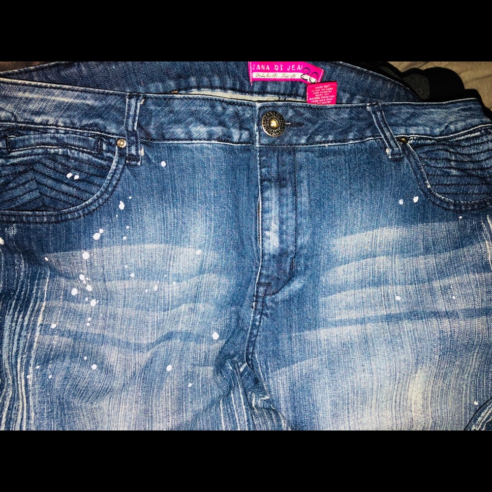 NWOT Women’s plus size Jeans. size 20w