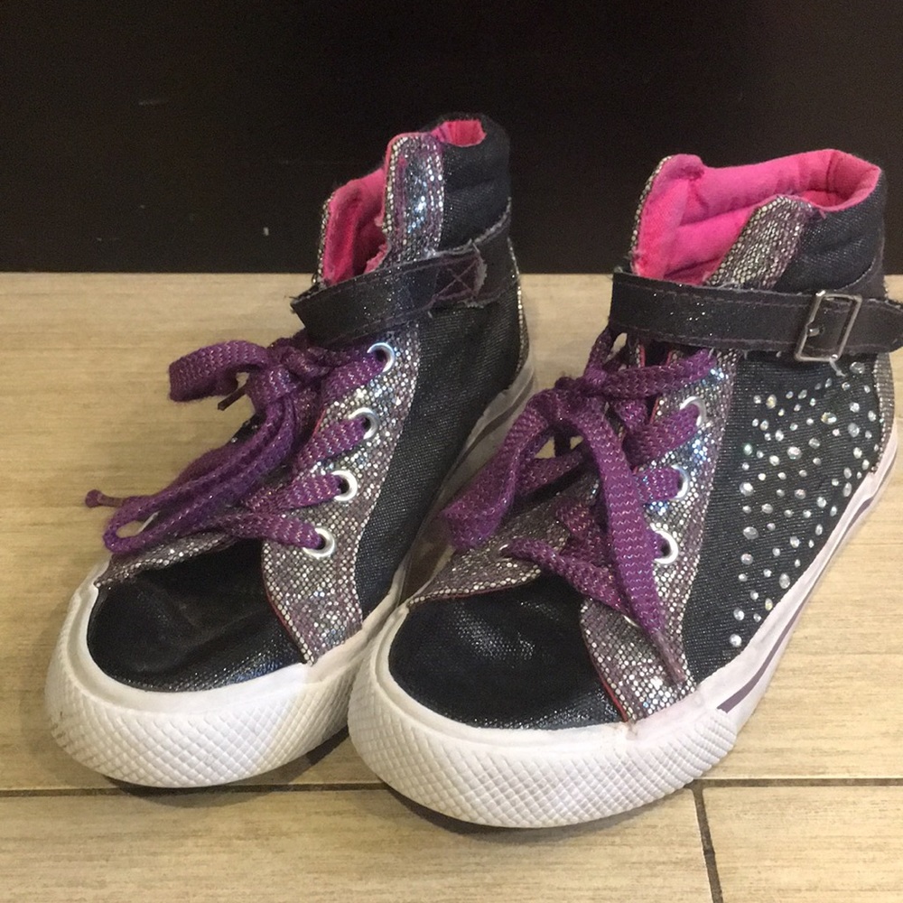 Girls size 2 Piper & Blue High-Top Sneakers