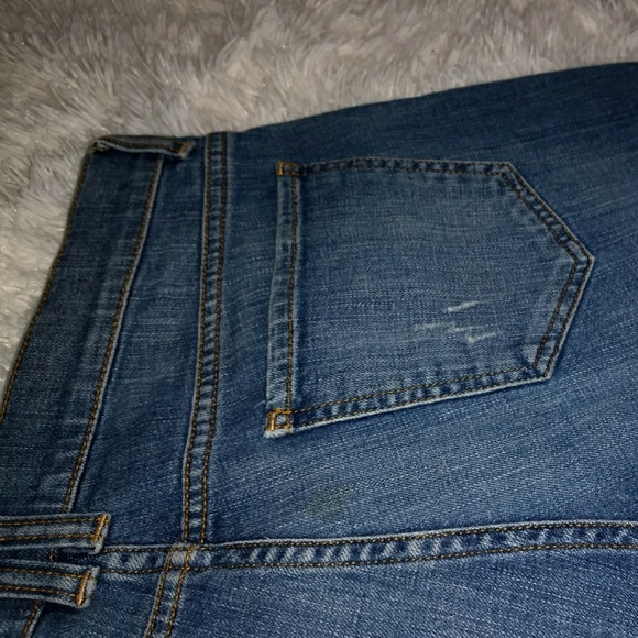 New York & Company Distressed Jeans - Picture 5 of 8