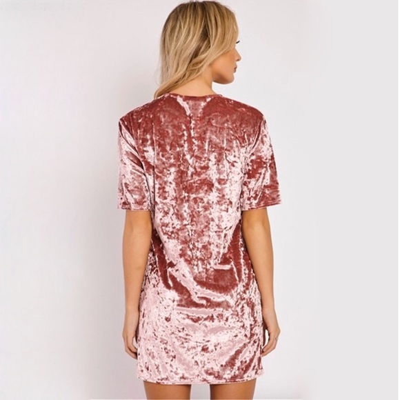 😱LOWBALL ME "Blush" Crushed Velvet T-Shirt Dress - Picture 2 of 4