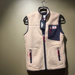 NWT! Penfield xs tan fleece vest