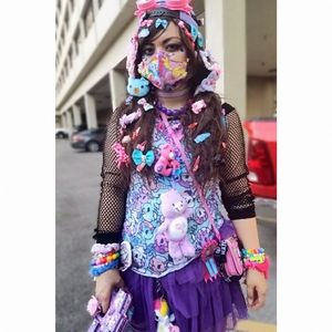 Meet your Posher, Leah