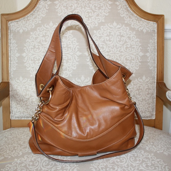 Michael Kors: Hobo Handbag - Picture 2 of 2