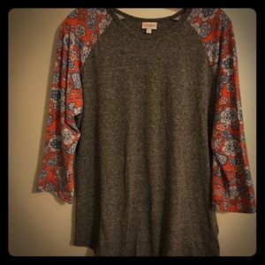 Lularoe Randy tee