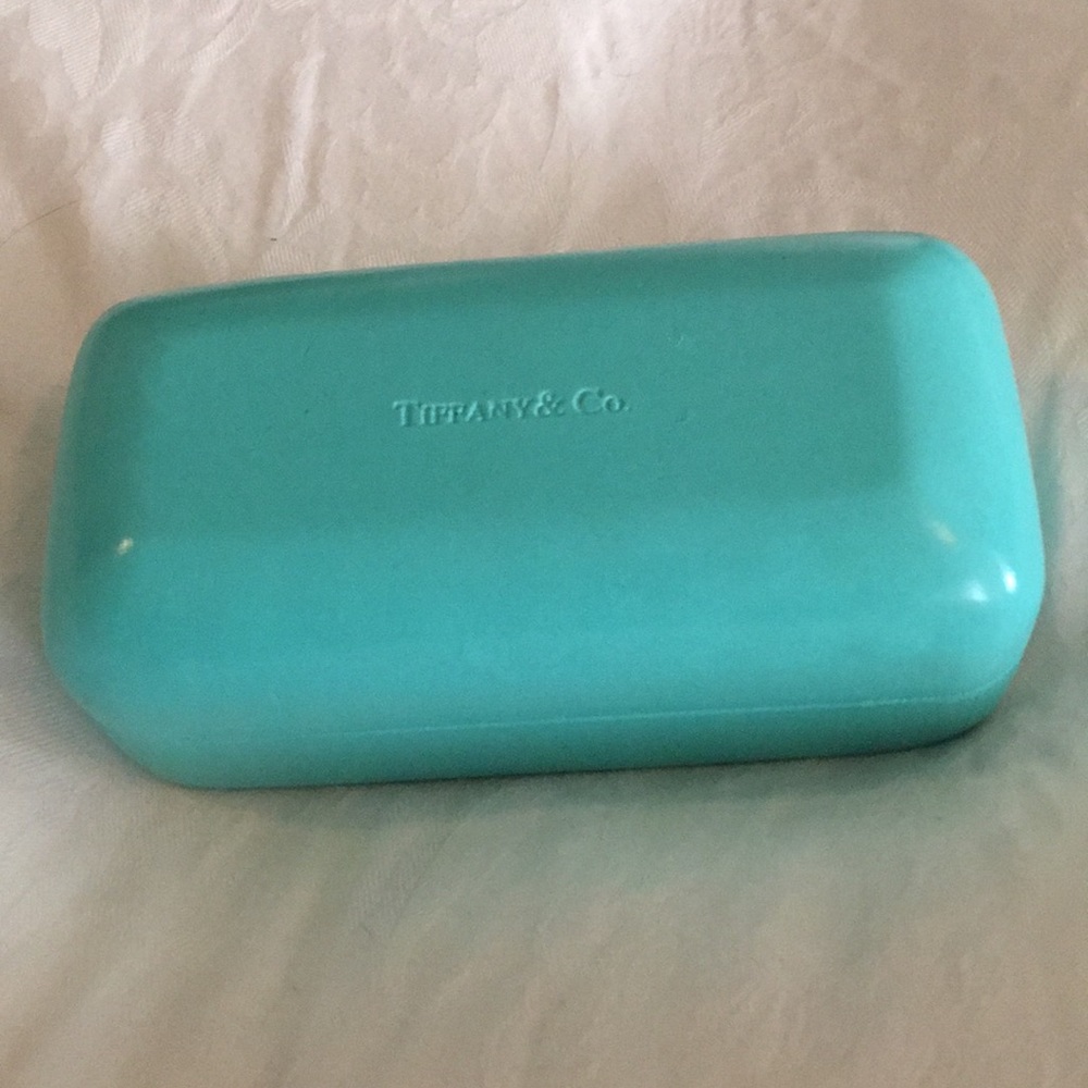 👗👒🕶Tiffany & Co Sun glasses case🕶👗