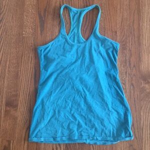 Lululemon tank