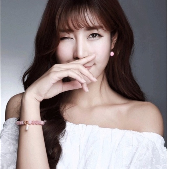 Pink Cat Eye Drop Earrings - Picture 3 of 4