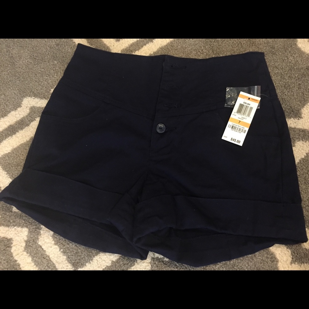 BRAND NEW Navy BlUE American Rag Shorts