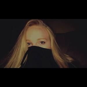 Meet your Posher, Erika