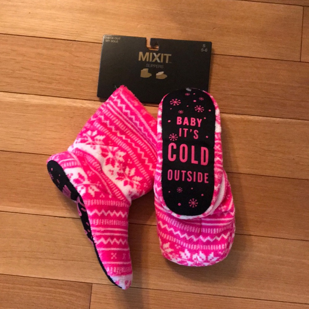 Baby it’s cold outside slipper boot!