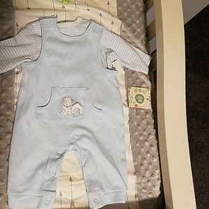 Newborn outfit