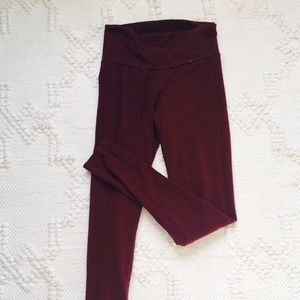 Maroon leggings