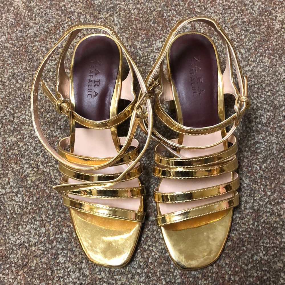 zara Heel Lace Sandal 100% new